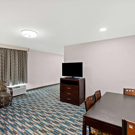 Days Inn & Suites By Wyndham Mesa Near Phoenix Exteriér fotografie