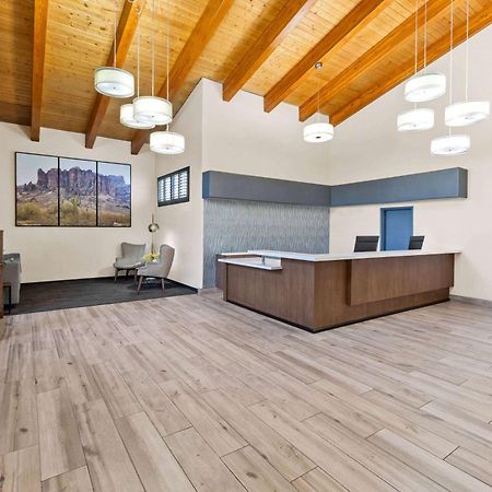 Days Inn & Suites By Wyndham Mesa Near Phoenix Exteriér fotografie