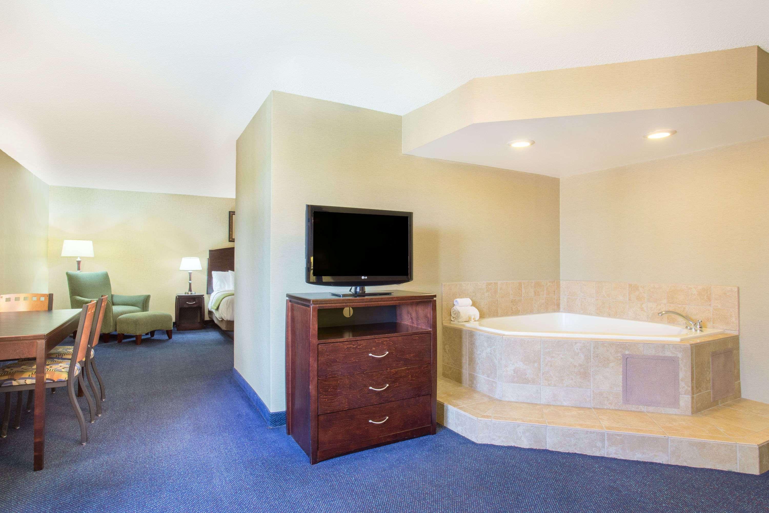 Days Inn & Suites By Wyndham Mesa Near Phoenix Exteriér fotografie