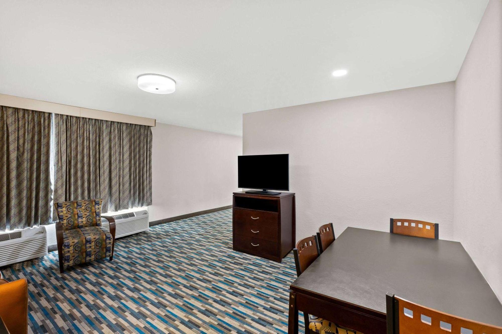 Days Inn & Suites By Wyndham Mesa Near Phoenix Exteriér fotografie