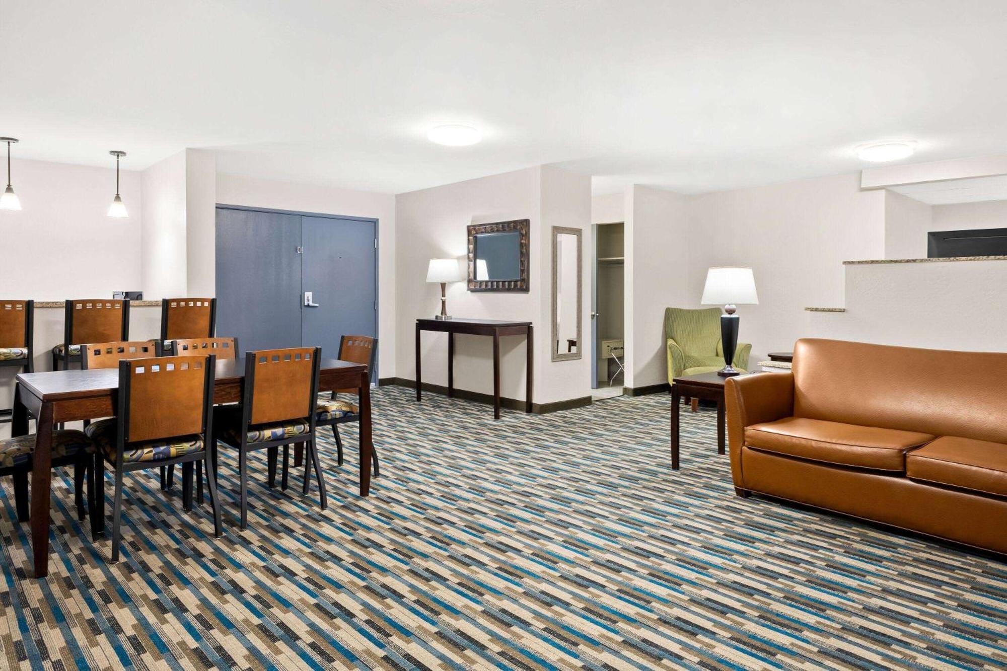 Days Inn & Suites By Wyndham Mesa Near Phoenix Exteriér fotografie